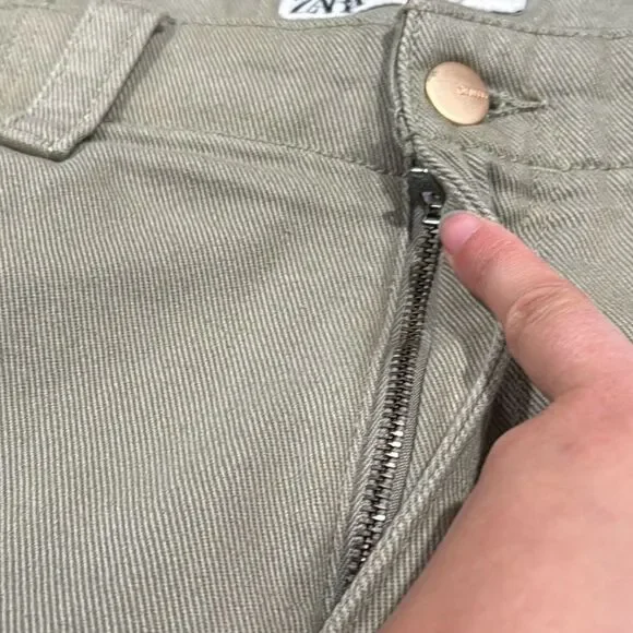 Zara Men's Straight Jeans in Olive